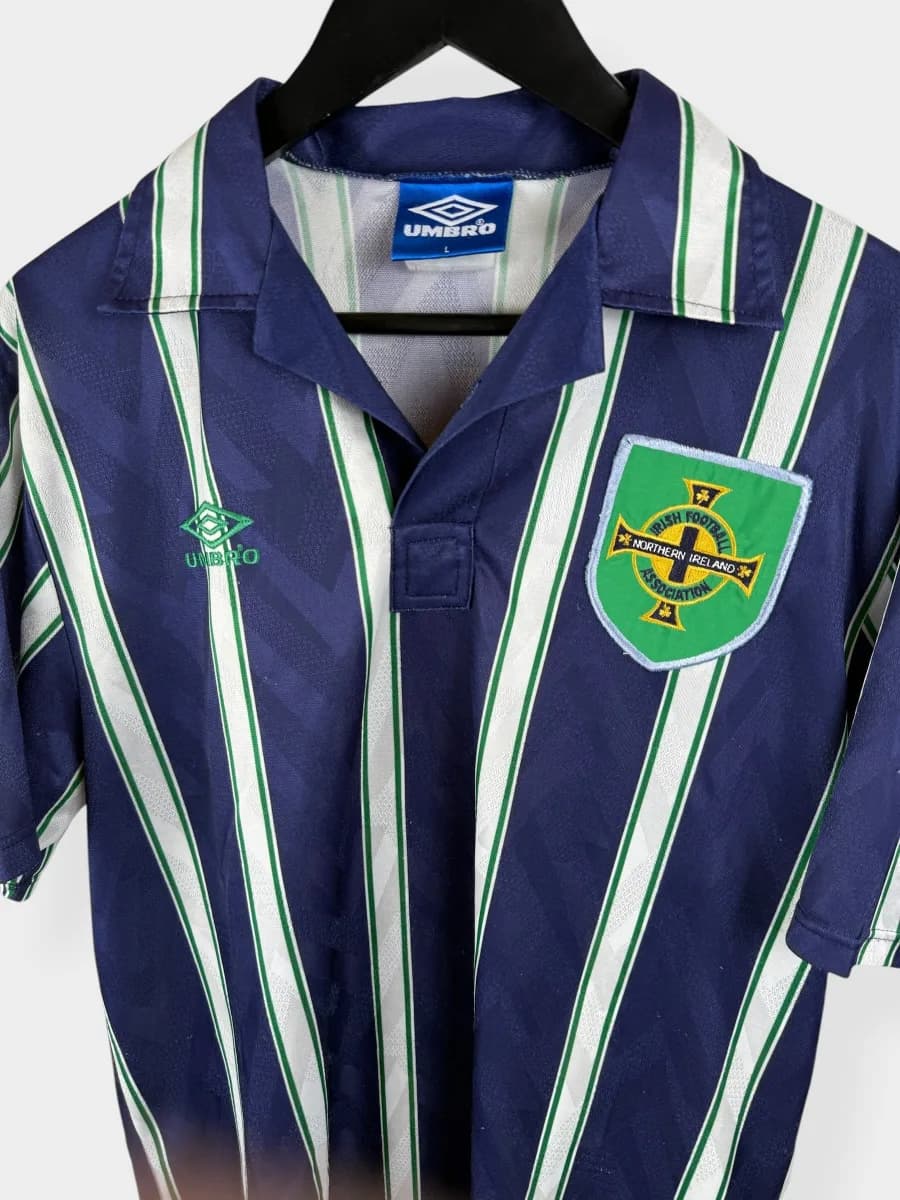 1992/94 Northern Ireland Away shirt - view 4 of 4