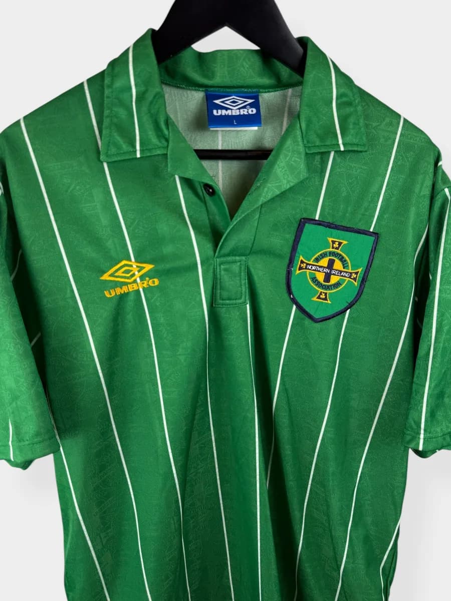 1992/94 Northern Ireland Home shirt - view 3 of 4
