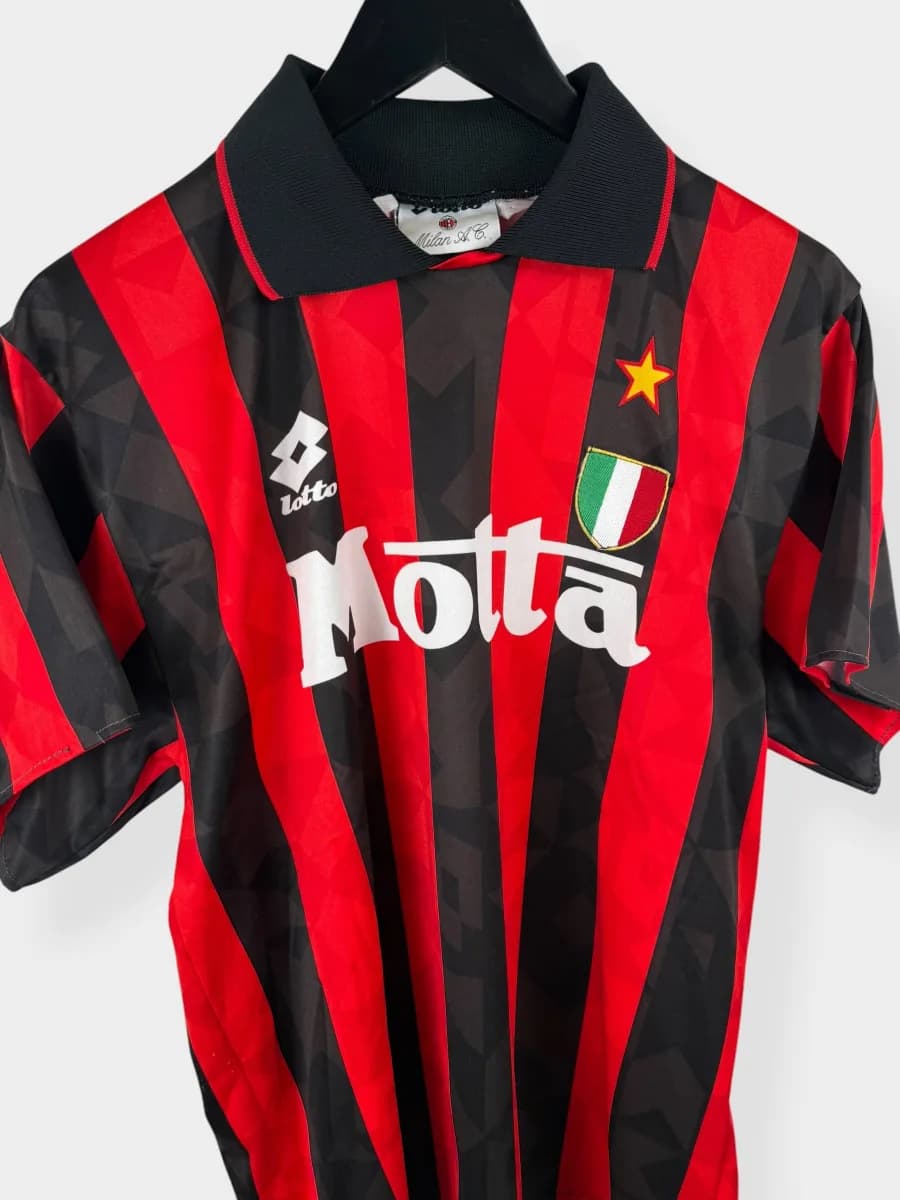 1993/94 AC Milan Home shirt - view 3 of 4