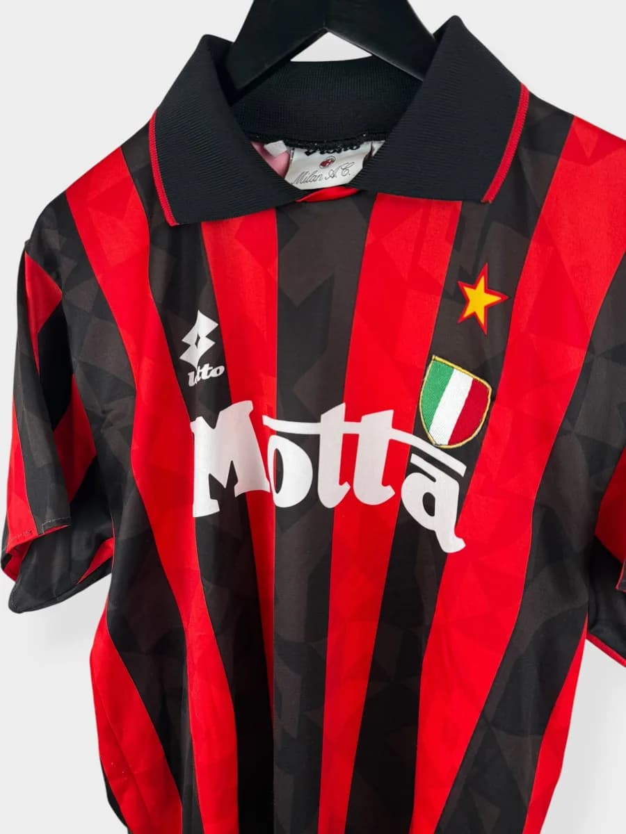 1993/94 AC Milan Home shirt - view 4 of 4