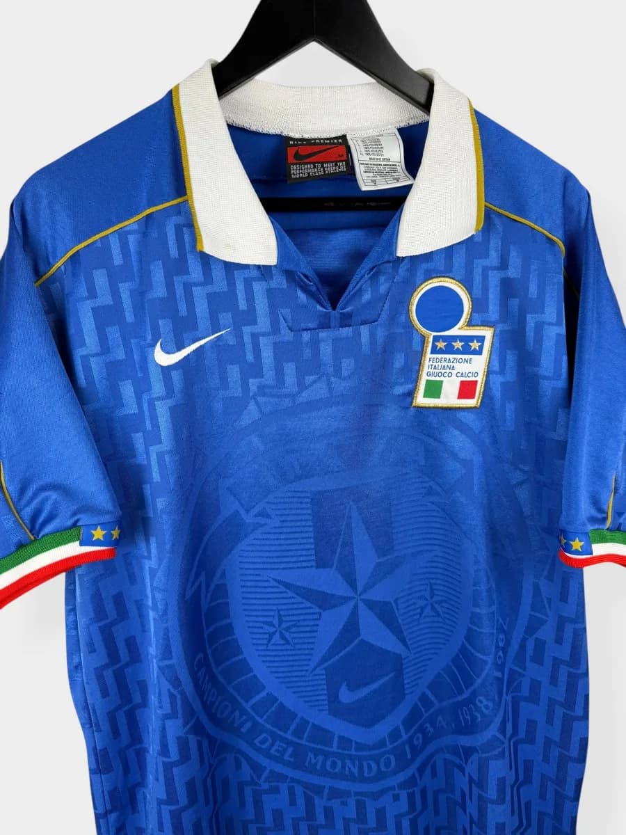 1994 Italy Home shirt - view 4 of 5
