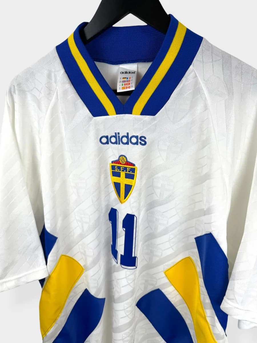 1994/96 Sweden Away Brolin #11 shirt - view 4 of 4
