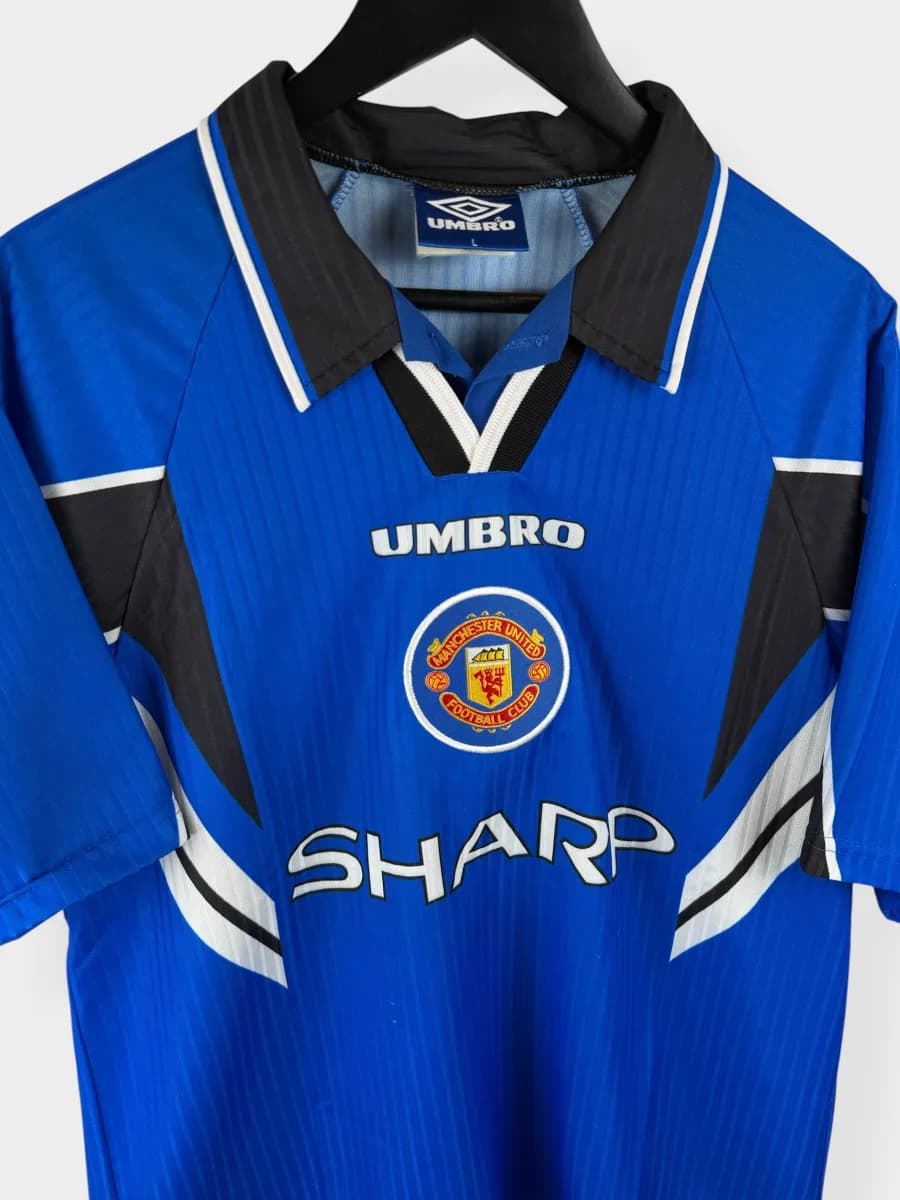 1996/97 Manchester United Third shirt - view 4 of 5
