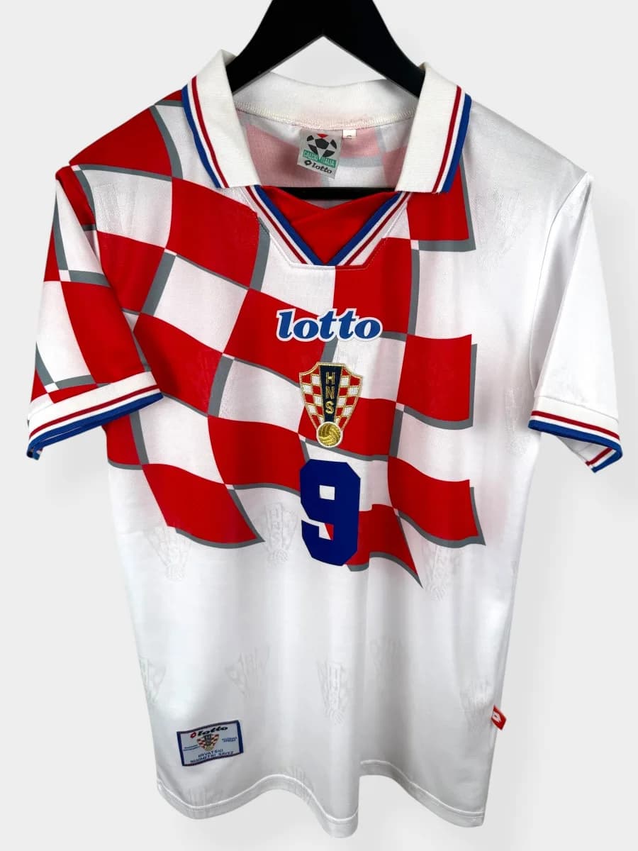 1998/01 Croatia Home shirt – Suker #9 - view 3 of 5