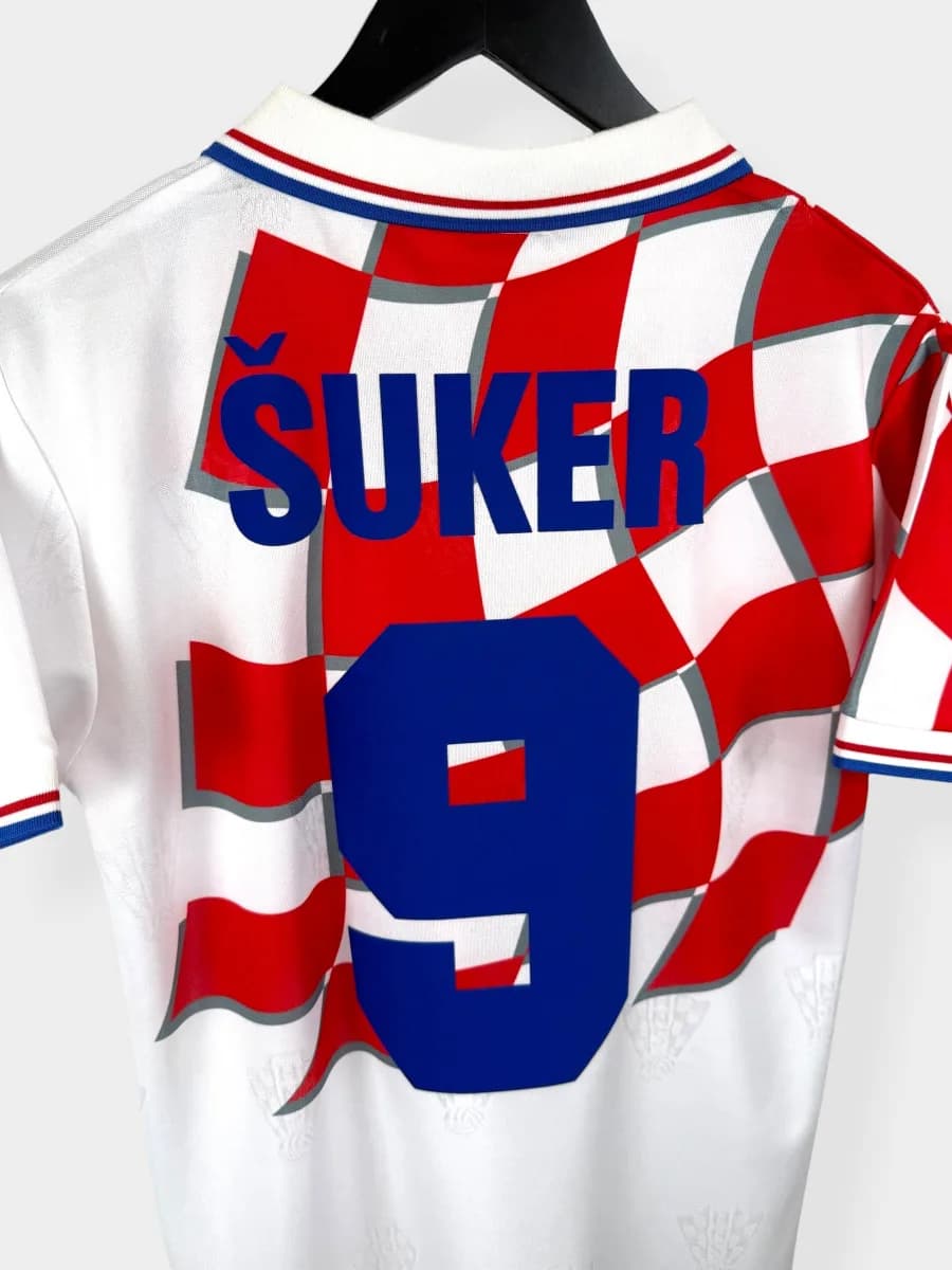 1998/01 Croatia Home shirt – Suker #9 - view 4 of 5