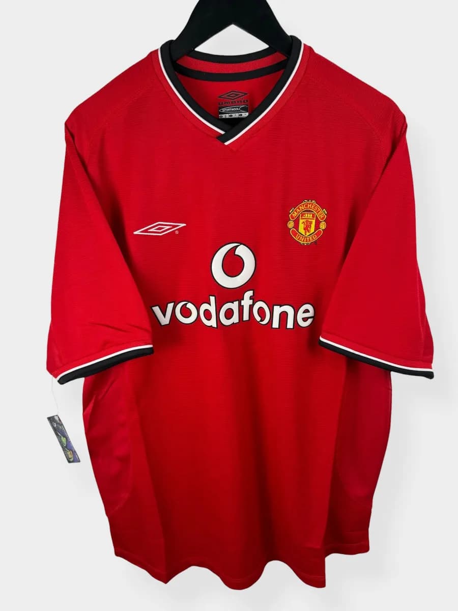 2000/02 Manchester United Home shirt - view 1 of 4