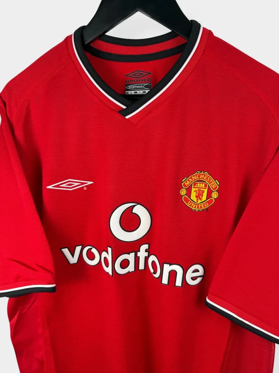 2000/02 Manchester United Home shirt - view 4 of 4