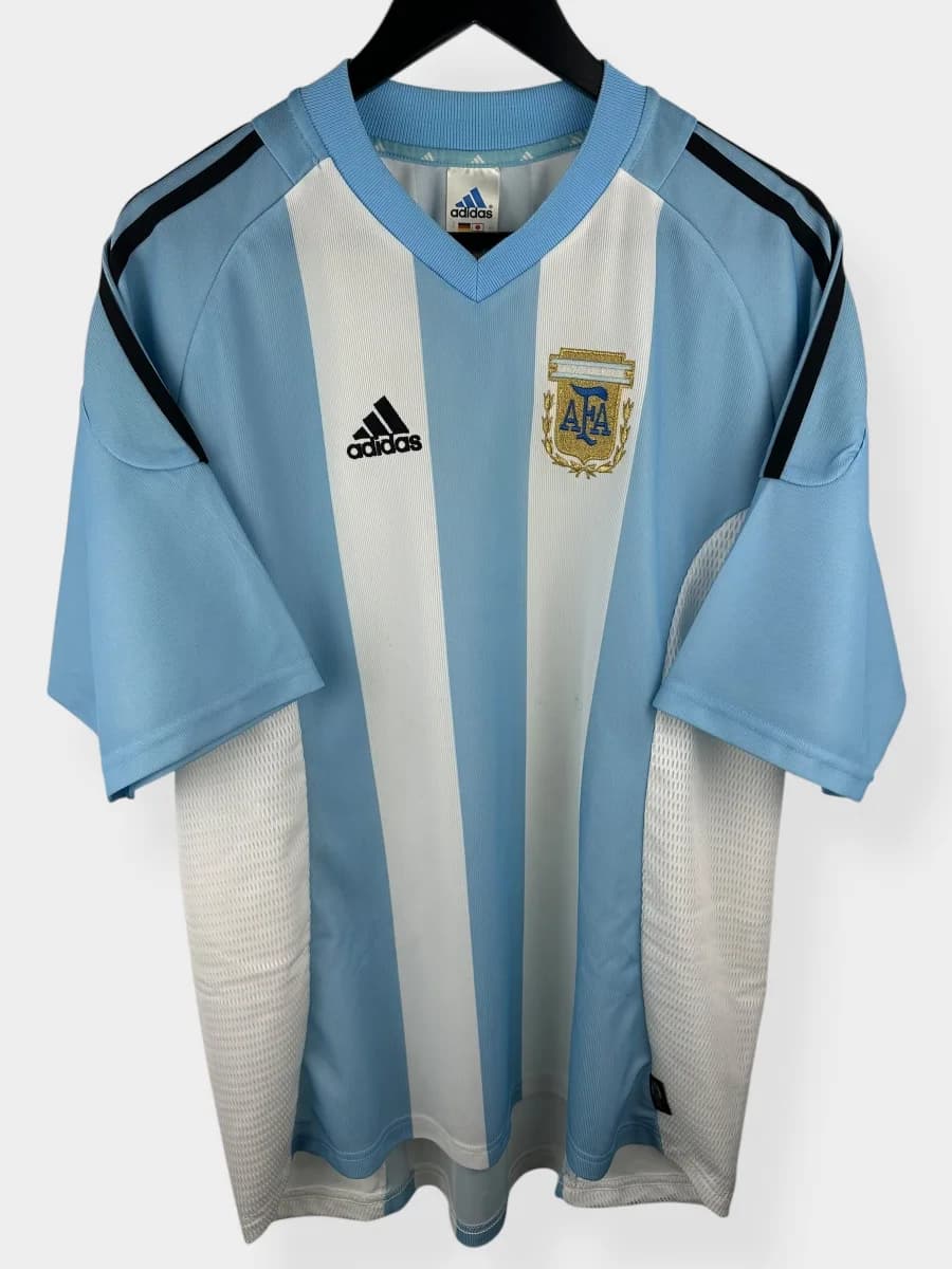 2002/04 Argentina Home shirt - view 2 of 5