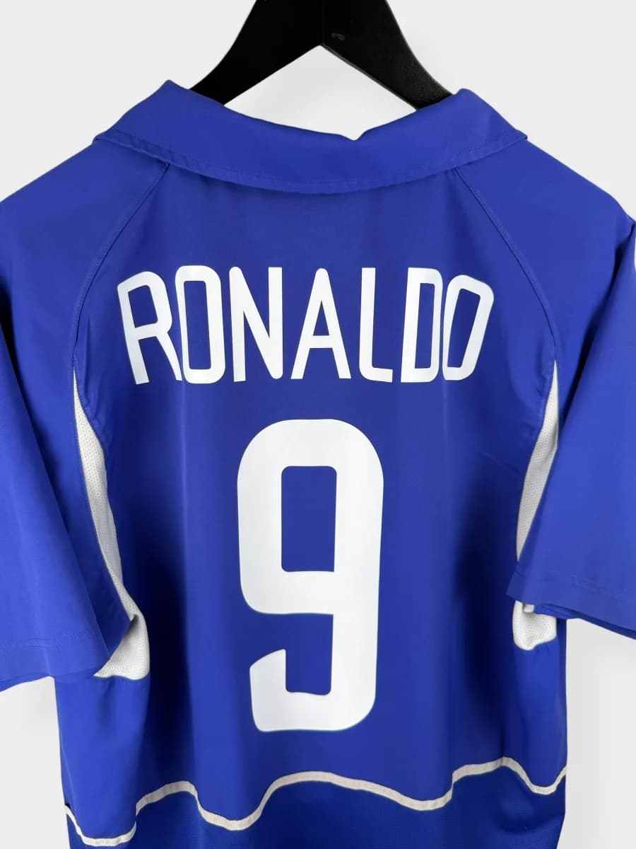 2002/04 Brazil Away Ronaldo #9 shirt - view 3 of 5
