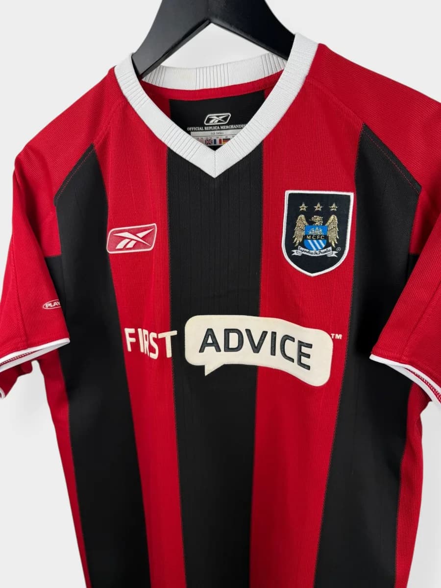 2003/04 Manchester City Home Anelka #39 shirt - view 4 of 4