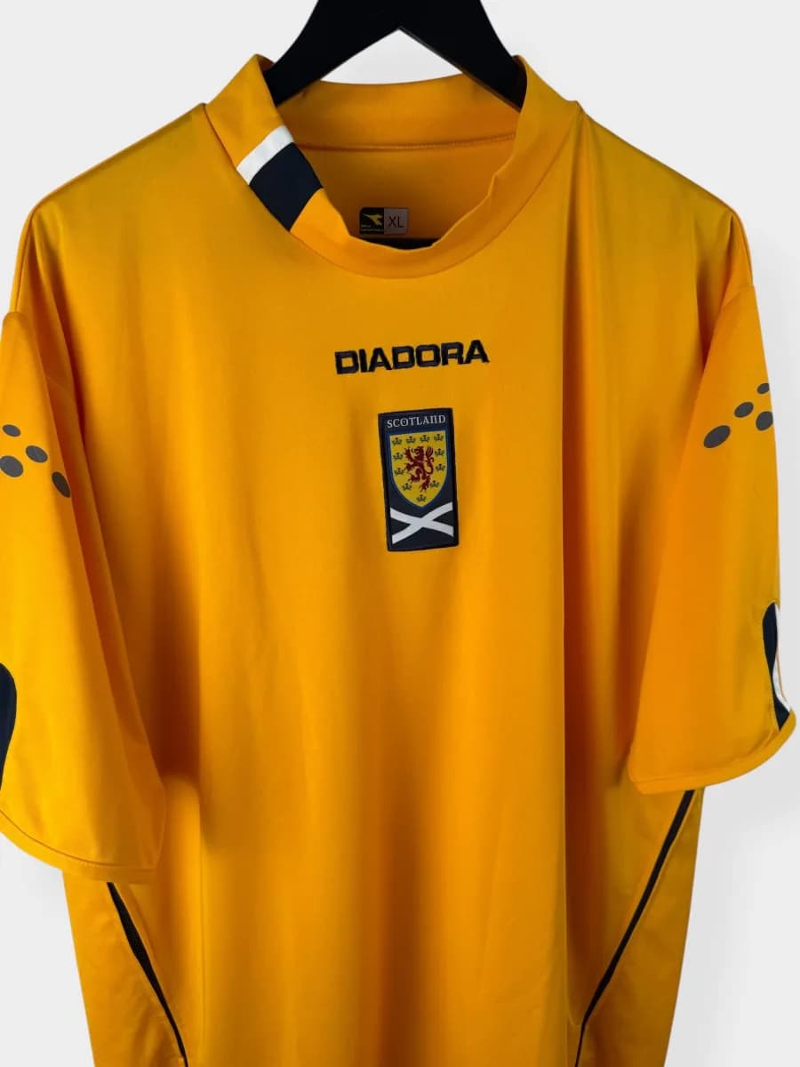 2004/06 Scotland Third shirt - view 3 of 4