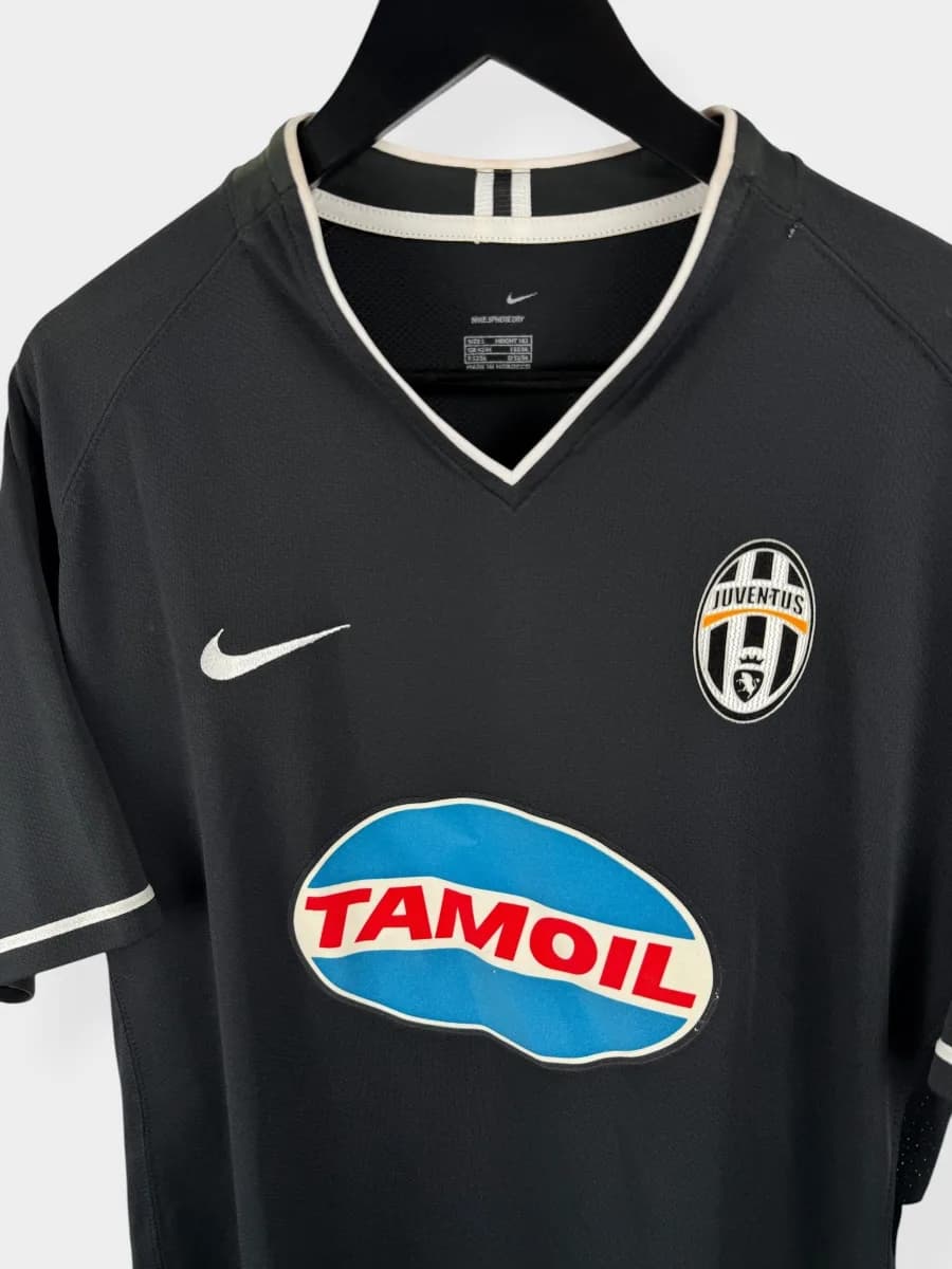 2006/07 Juventus Away shirt - view 4 of 4