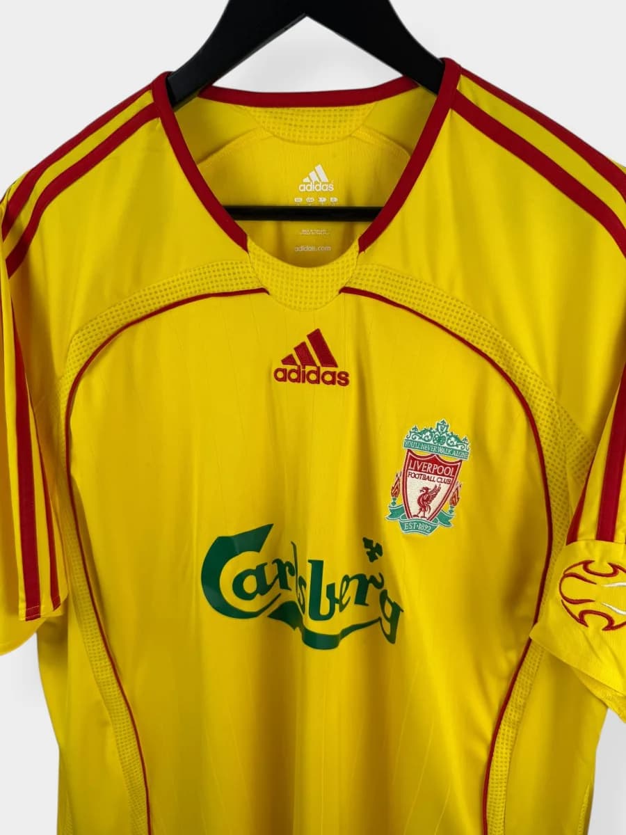 2006/07 Liverpool Away shirt - view 5 of 5