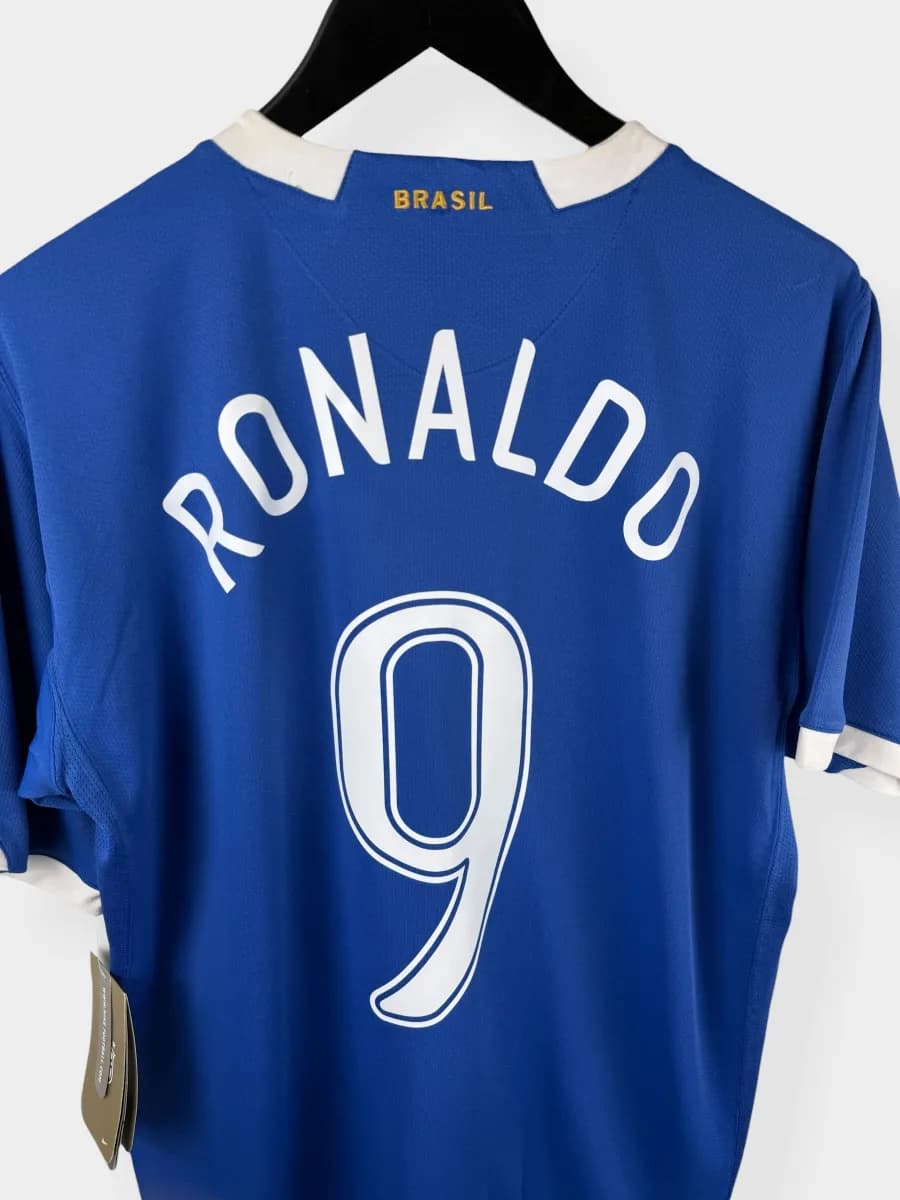 2006/08 Brazil Away Ronaldo #9 shirt - view 4 of 5