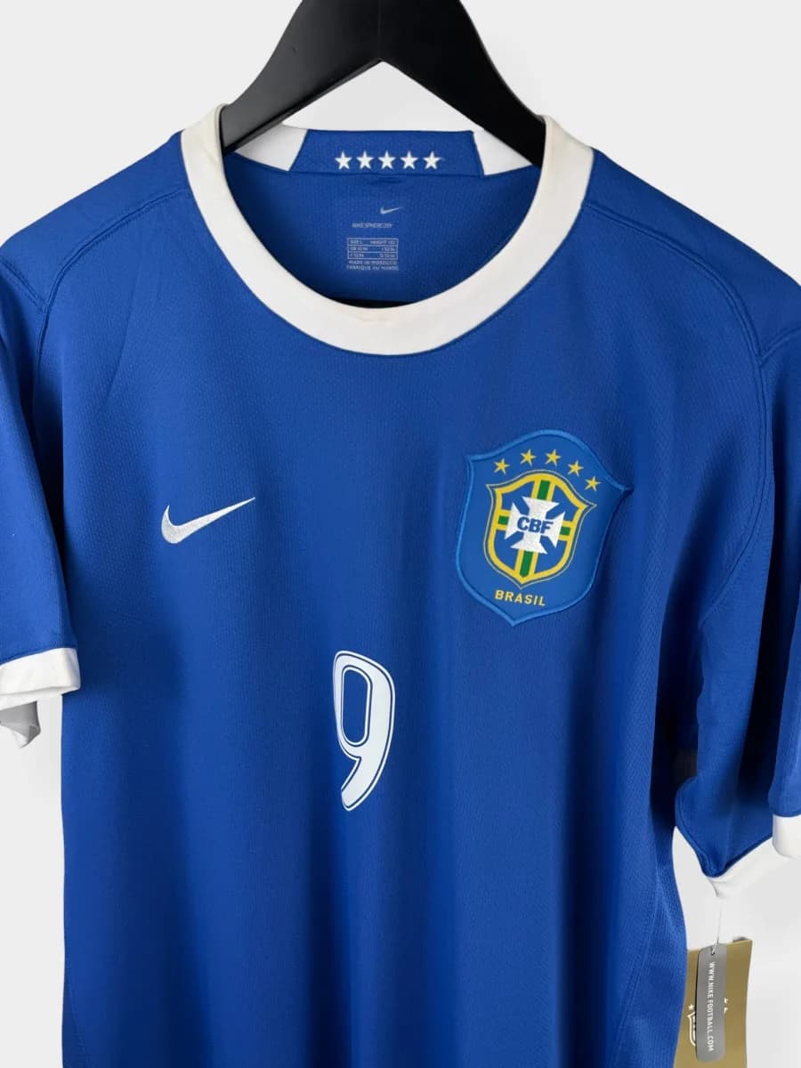 2006/08 Brazil Away Ronaldo #9 shirt - view 5 of 5