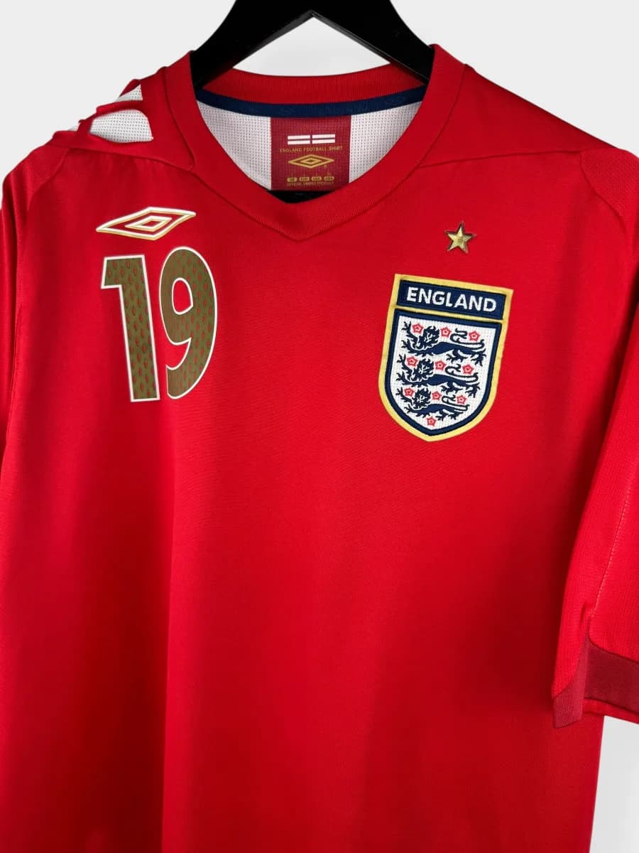 2006/08 England Away Lennon #19 shirt - view 4 of 4