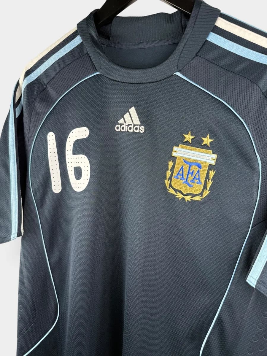 2007/08 Argentina Away Kun Aguero shirt - view 4 of 4