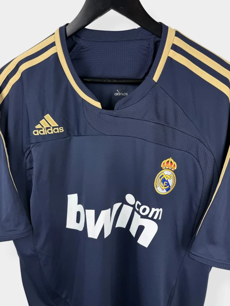 2007/08 Real Madrid Away Raul #7 shirt - view 4 of 5