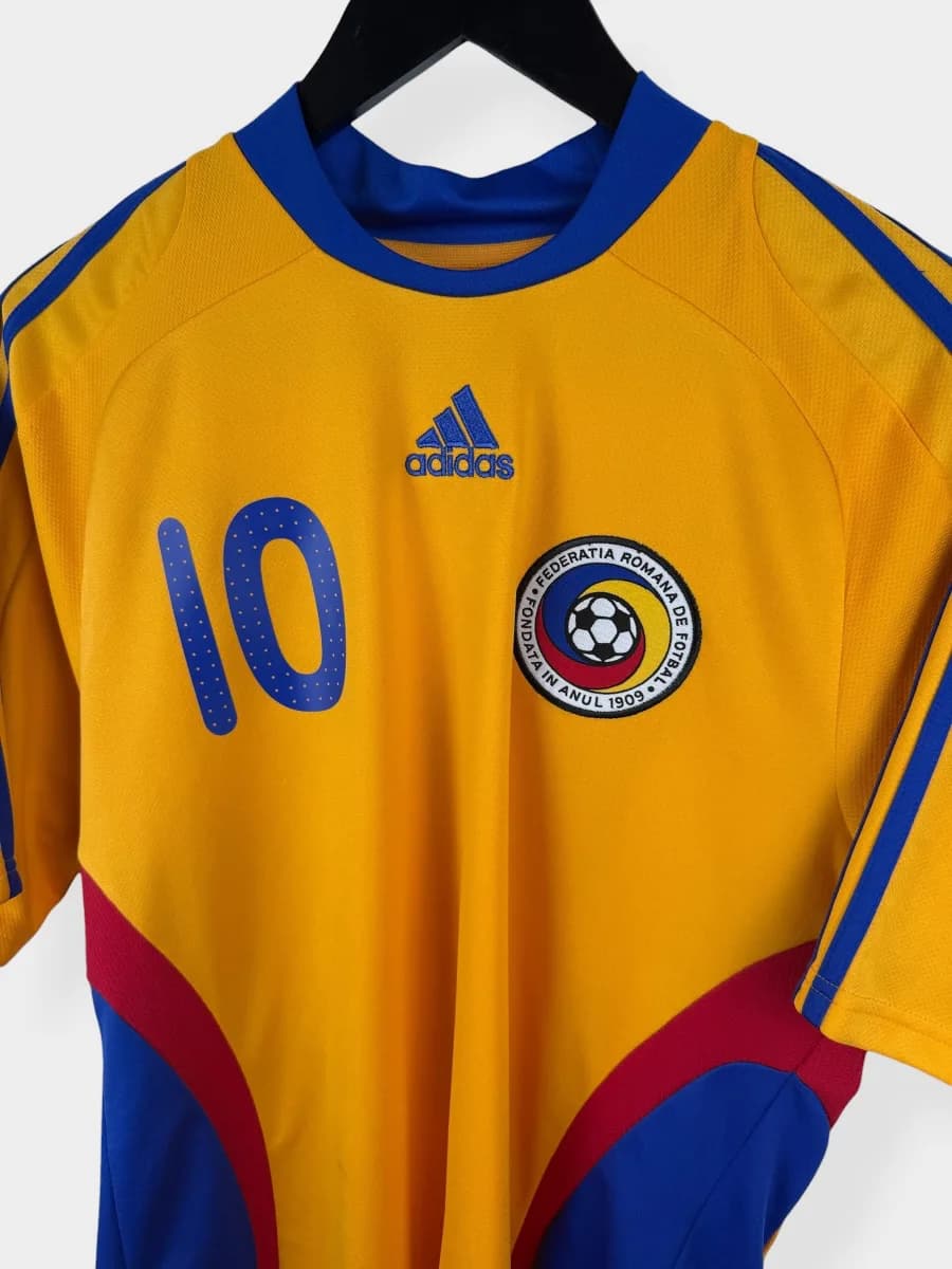 2008/09 Romania Home Mutu #10 shirt - view 4 of 4