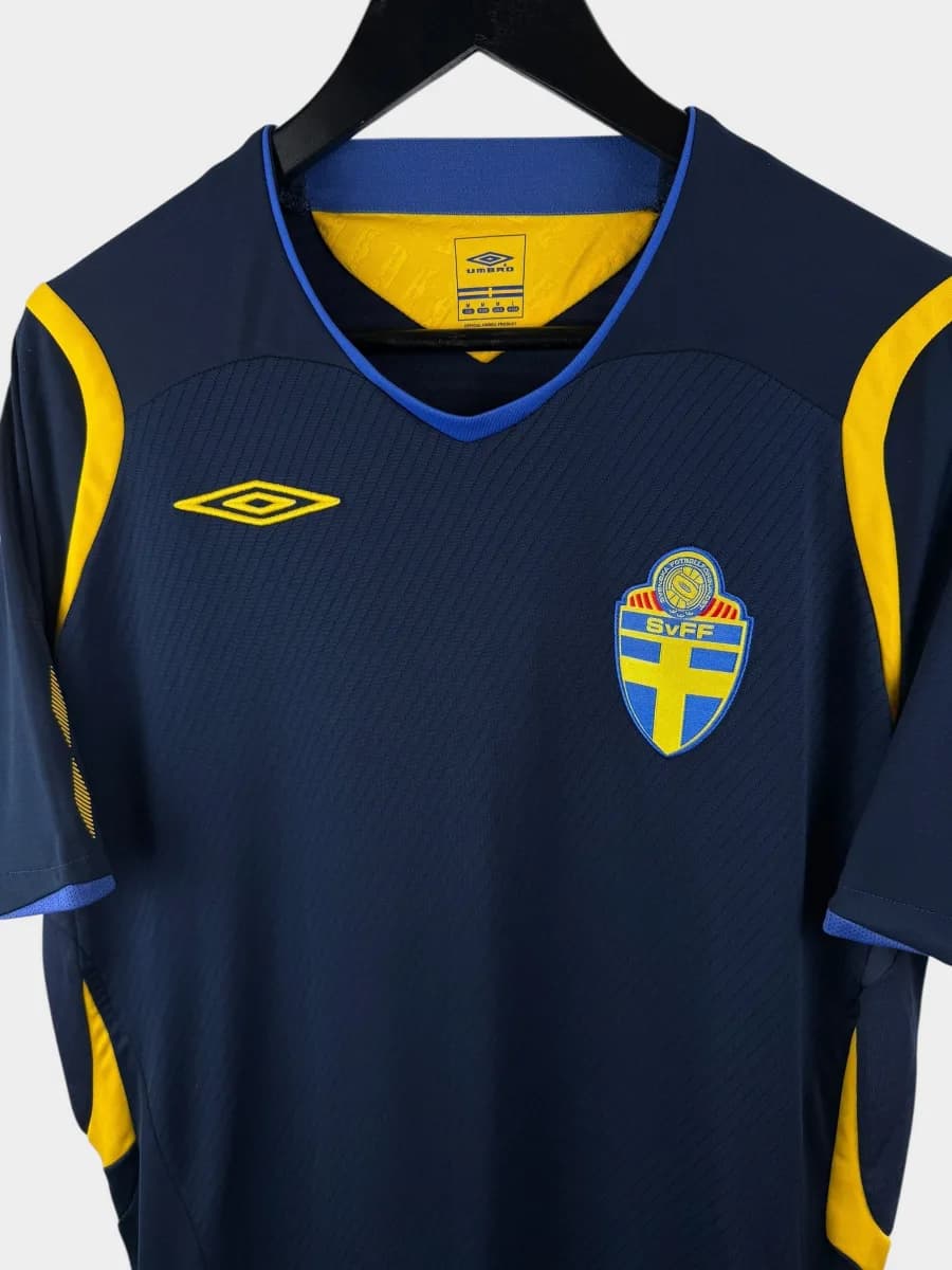 2008/10 Sweden Away shirt - view 4 of 4