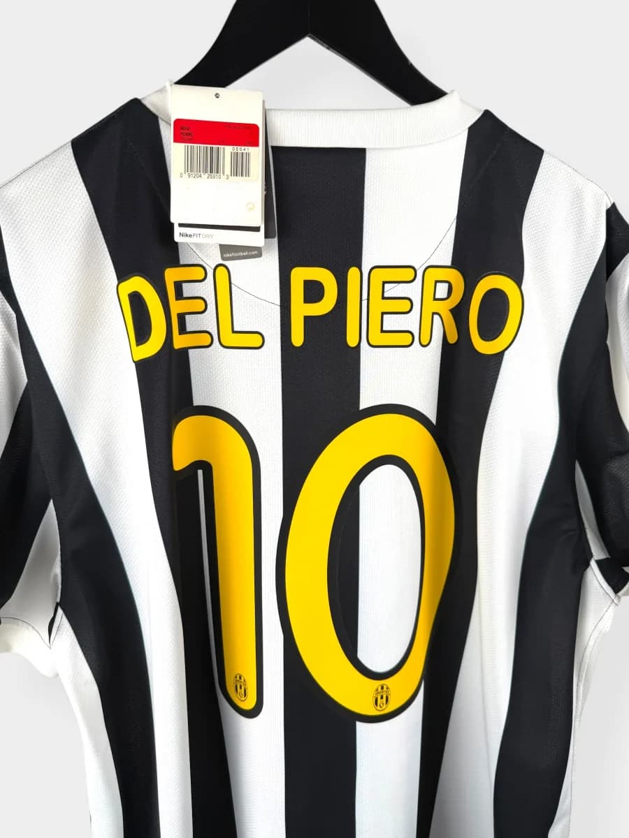 2009/10 Juventus Home Del Piero #10 shirt - view 3 of 5