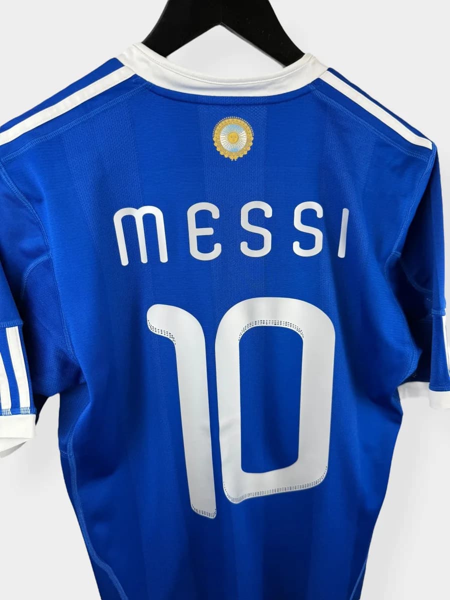 2010/11 Argentina Away shirt – Messi #10 - view 4 of 5