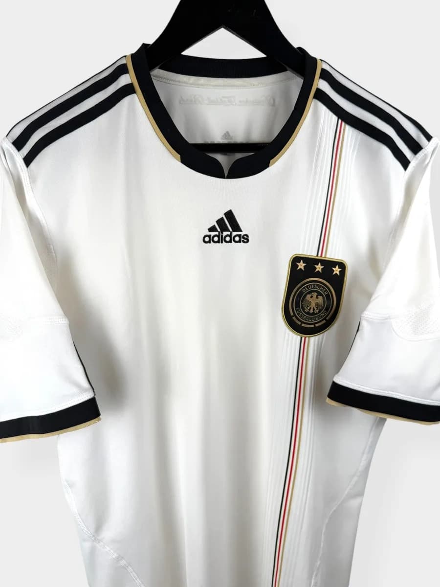 2010/11 Germany Home shirt - view 4 of 5