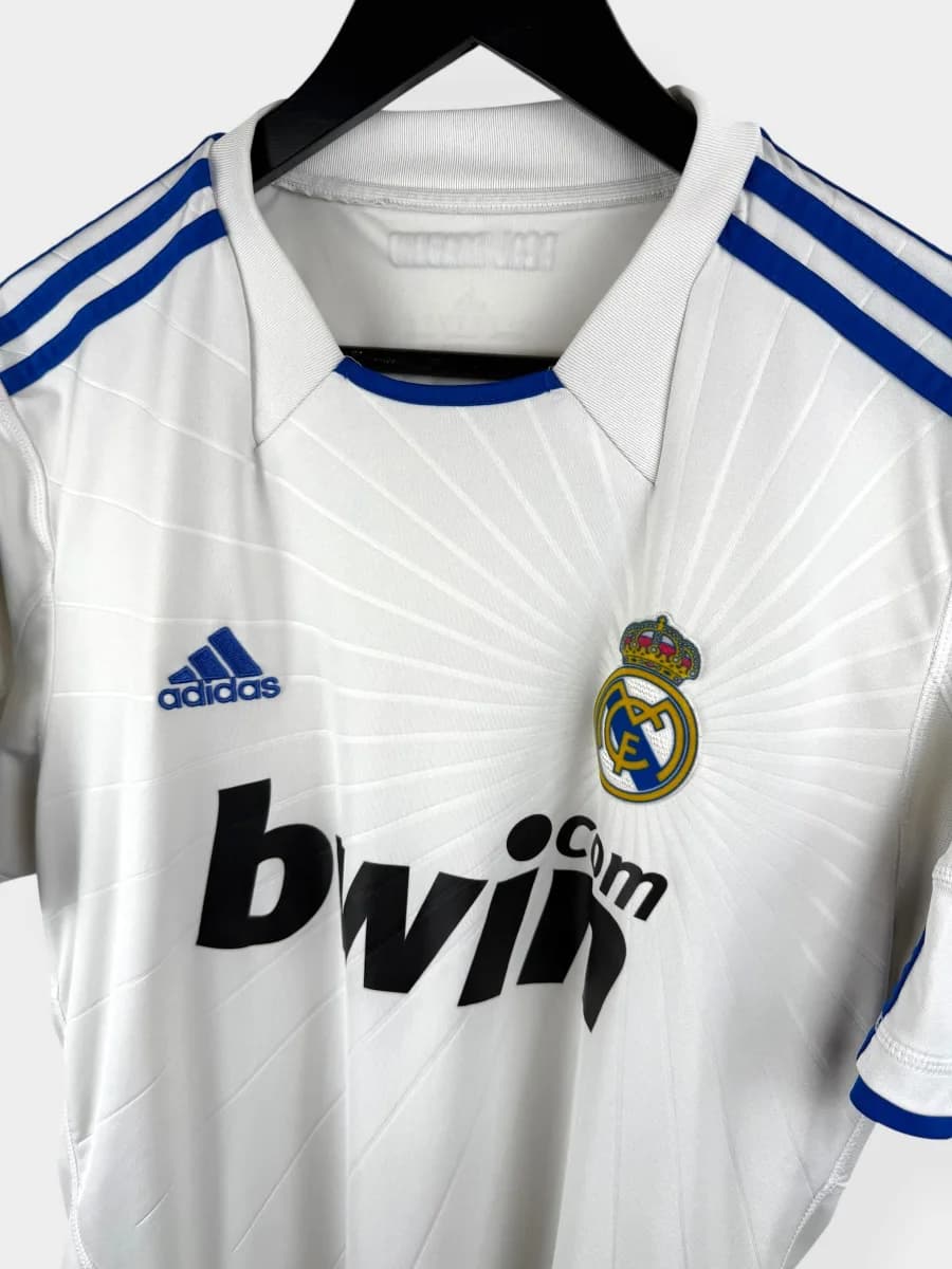 2010/11 Real Madrid Home Ronaldo #7 shirt - view 4 of 5