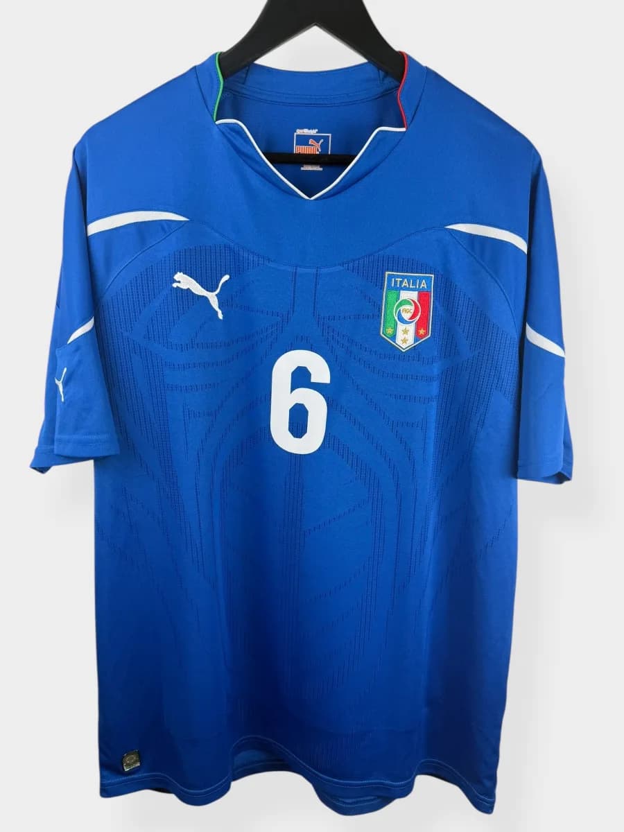 2010/12 Italy Home De Rossi #6 shirt - view 2 of 4