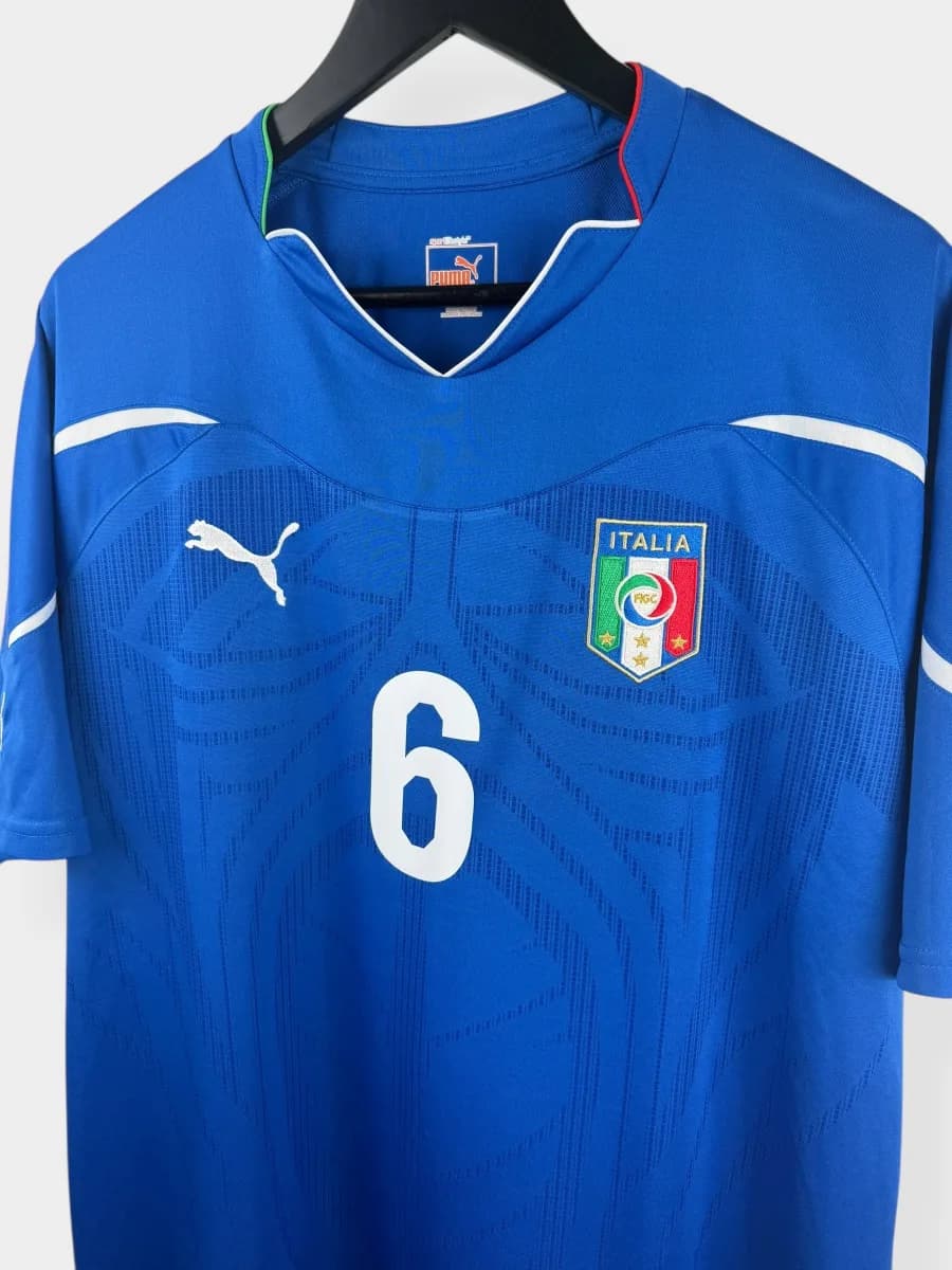 2010/12 Italy Home De Rossi #6 shirt - view 4 of 4