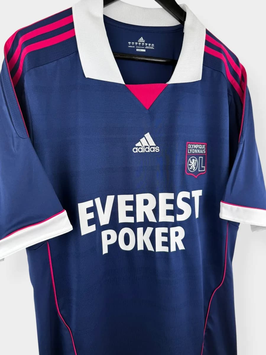 2011/12 Olympique Lyonnais Away shirt - view 4 of 5