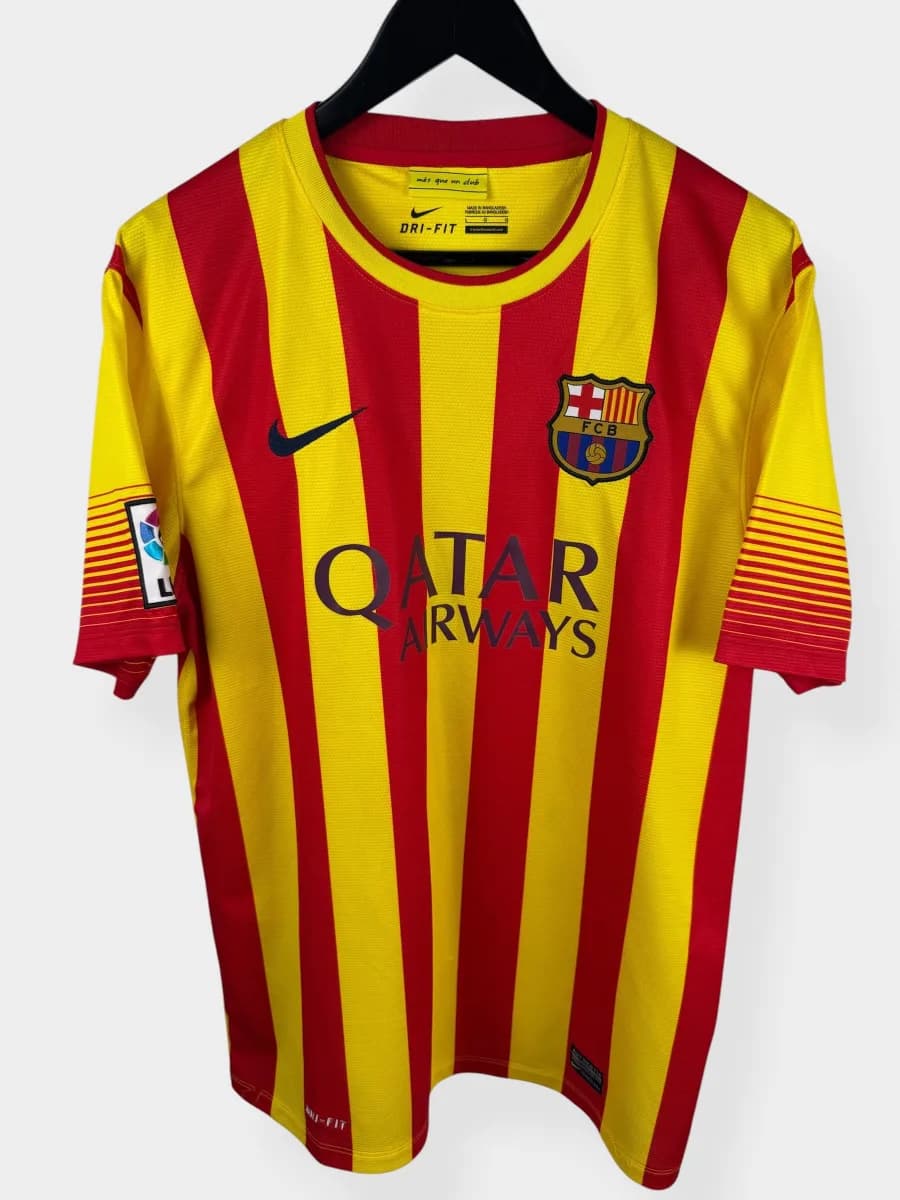 2013/14 Barcelona Away Iniesta #8 shirt - view 2 of 5