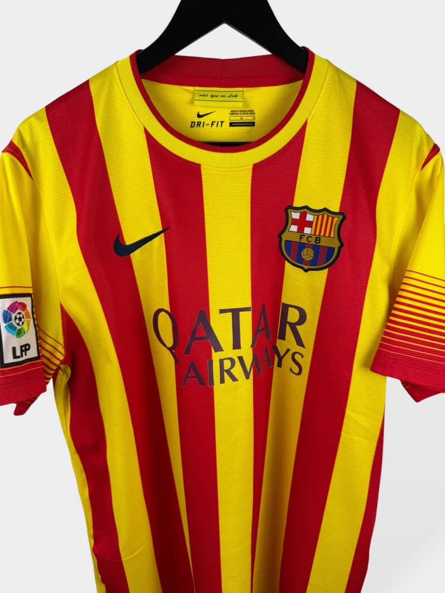 2013/14 Barcelona Away shirt - view 4 of 5