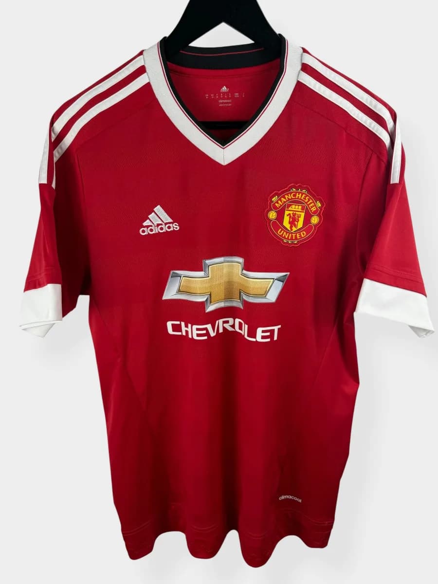 2015/16 Manchester United Home Carrick #16 shirt - view 2 of 5