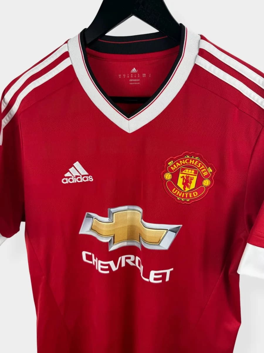 2015/16 Manchester United Home Carrick #16 shirt - view 4 of 5