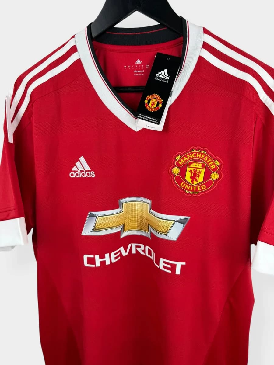 2015/16 Manchester United Home shirt - view 4 of 4