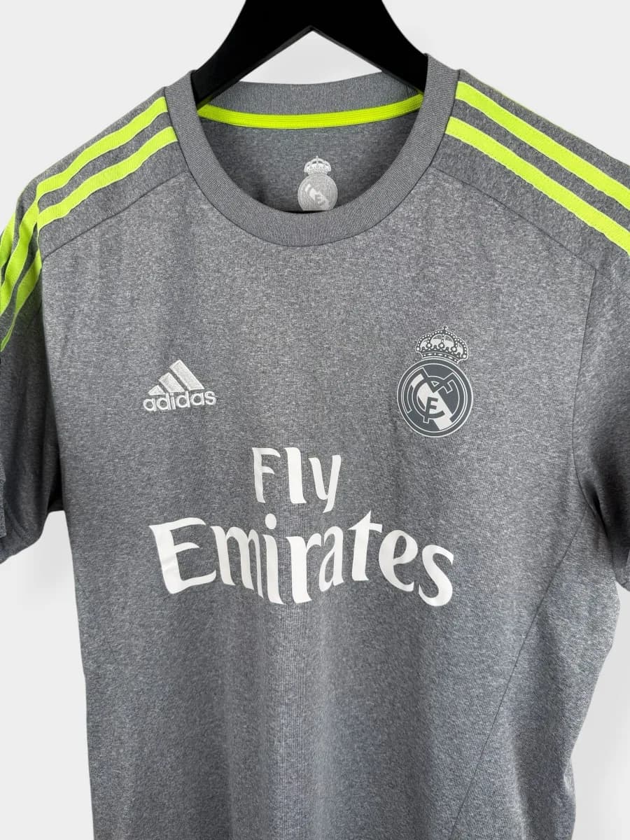 2015/16 Real Madrid Away shirt – Ronaldo #7 - view 5 of 5