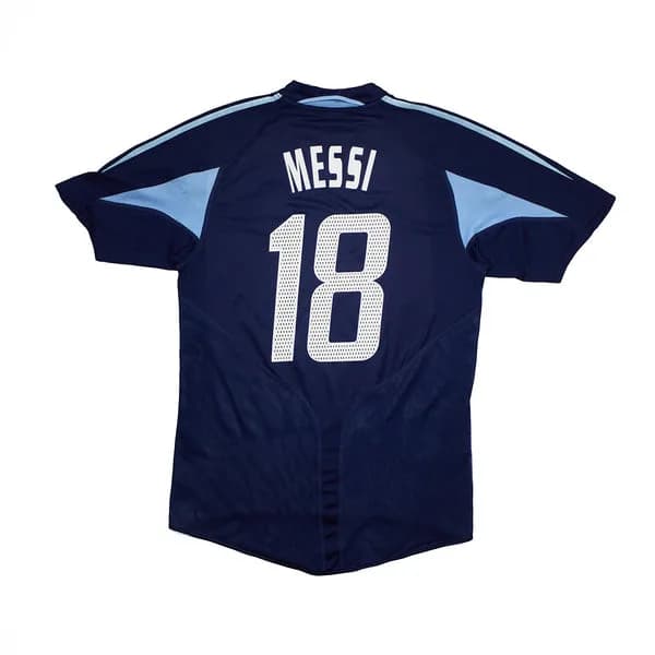2004/05 Argentina Away shirt – Messi #18