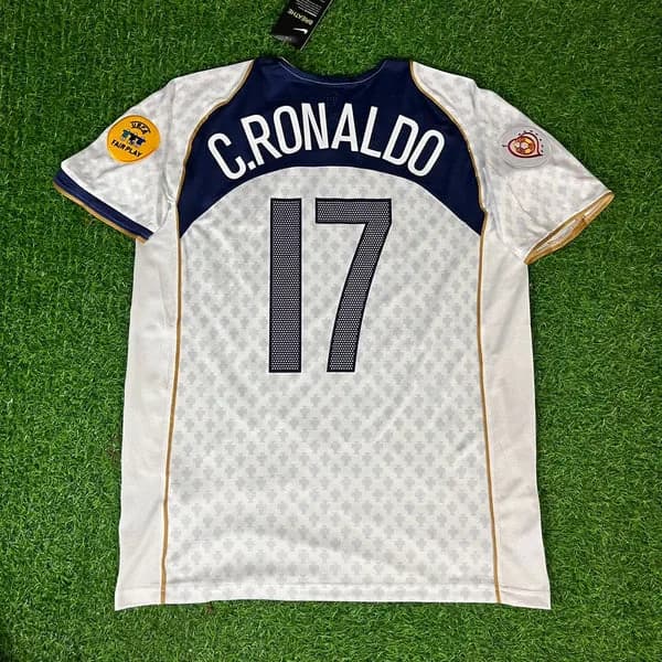 2004 Portugal Away shirt