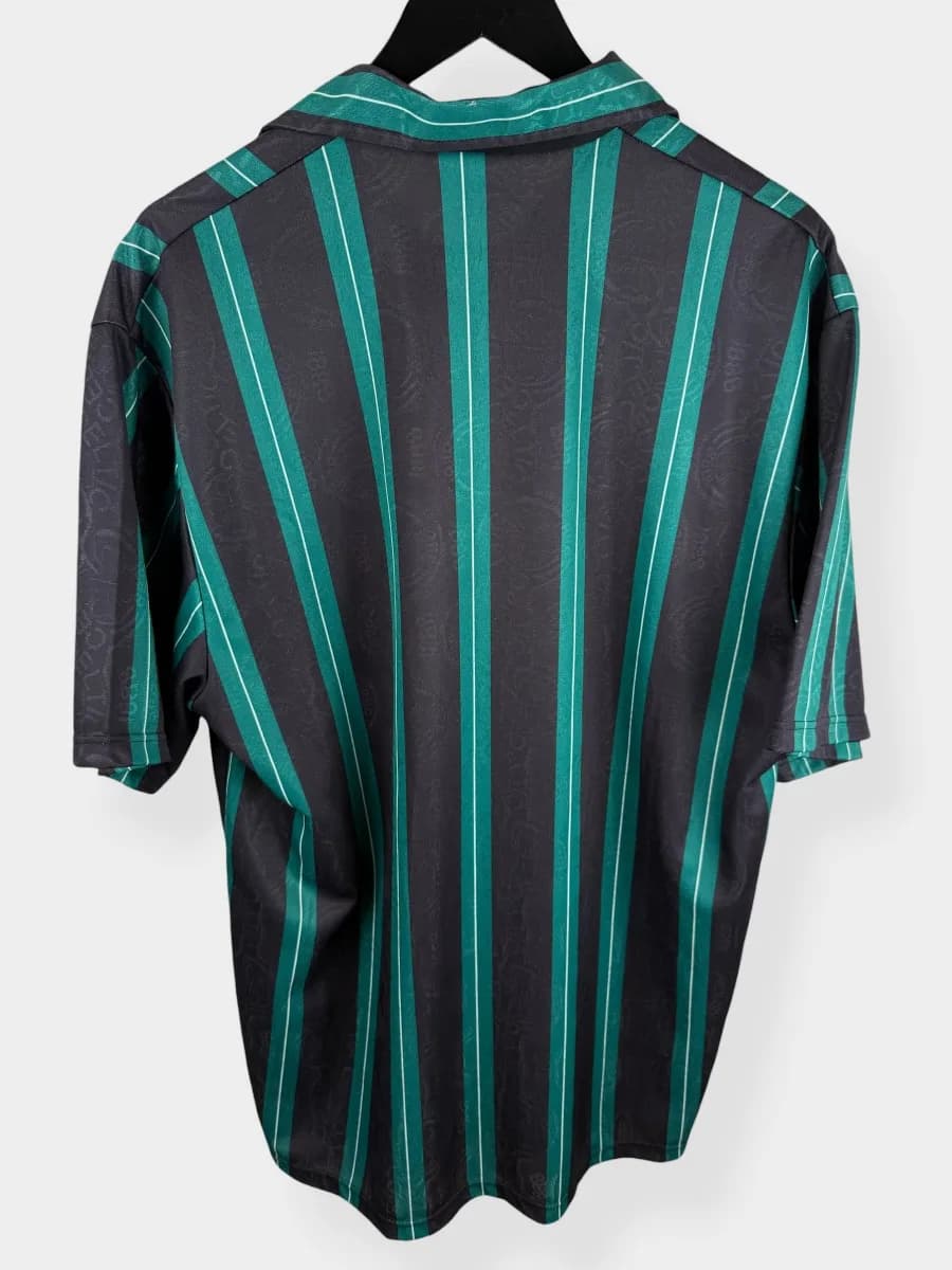 1992/93 Celtic Away shirt - view 3 of 5