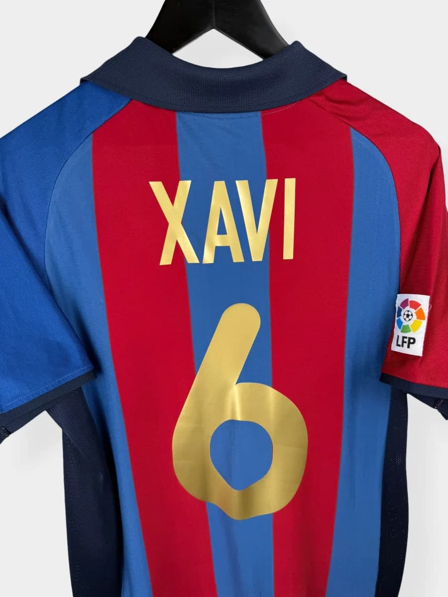 2001/02 Barcelona Home Xavi #6 shirt - view 3 of 5