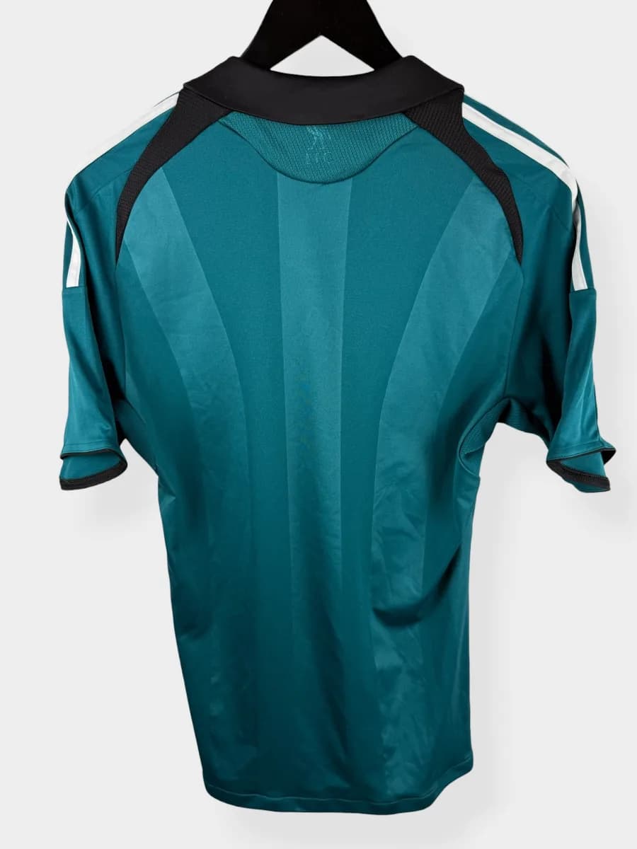 2007/08 Liverpool Third shirt - view 3 of 5