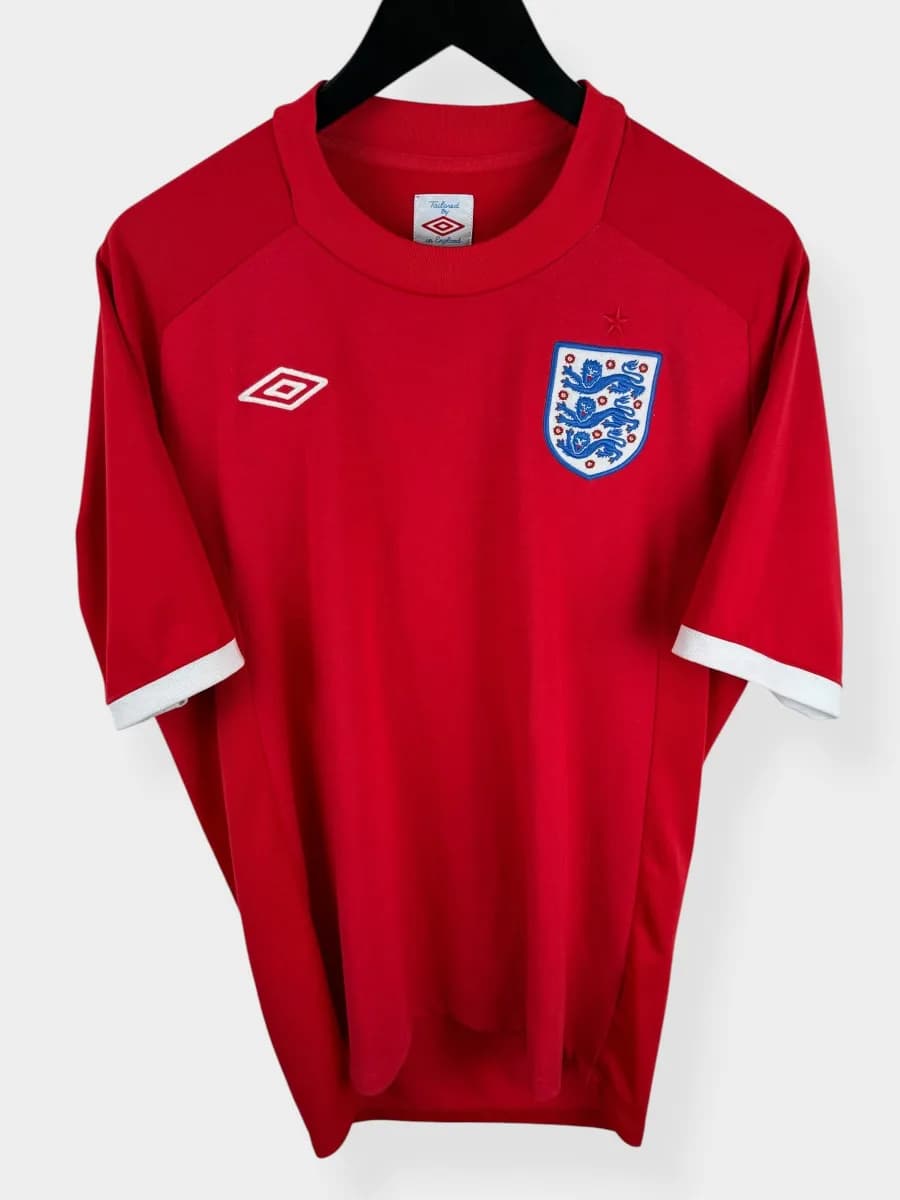 2010/11 England Away shirt - view 2 of 5