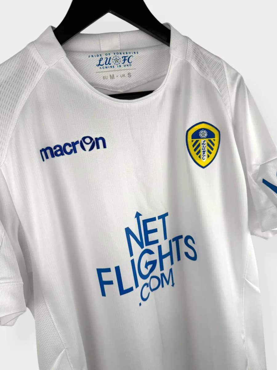 2010/11 Leeds United Home shirt - view 3 of 4