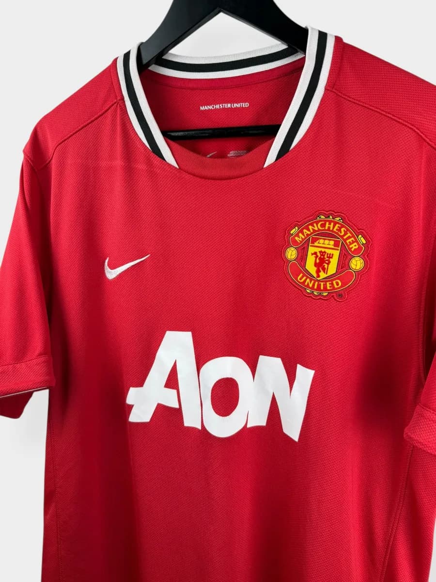 2011/12 Manchester United Home shirt - view 3 of 5