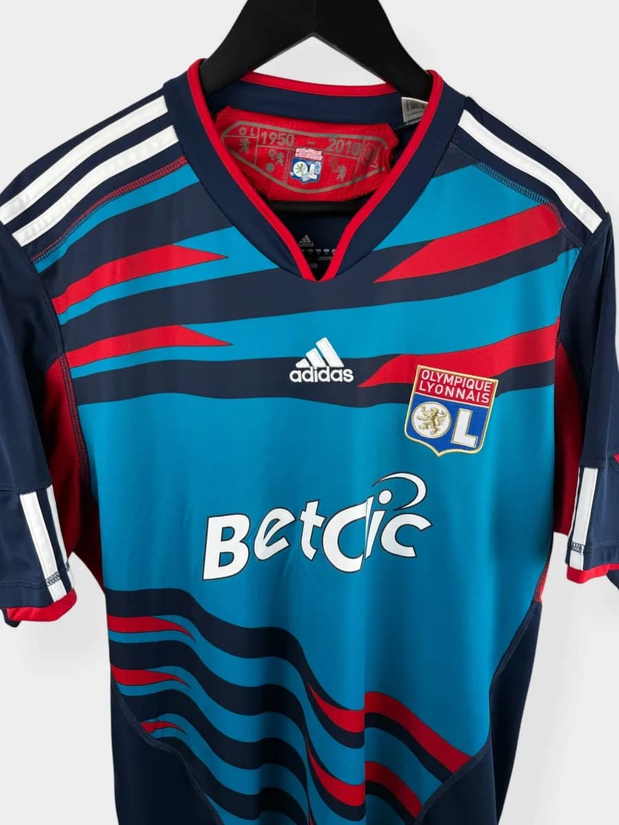 2010/11 Olympique Lyonnais Third shirt - view 3 of 4
