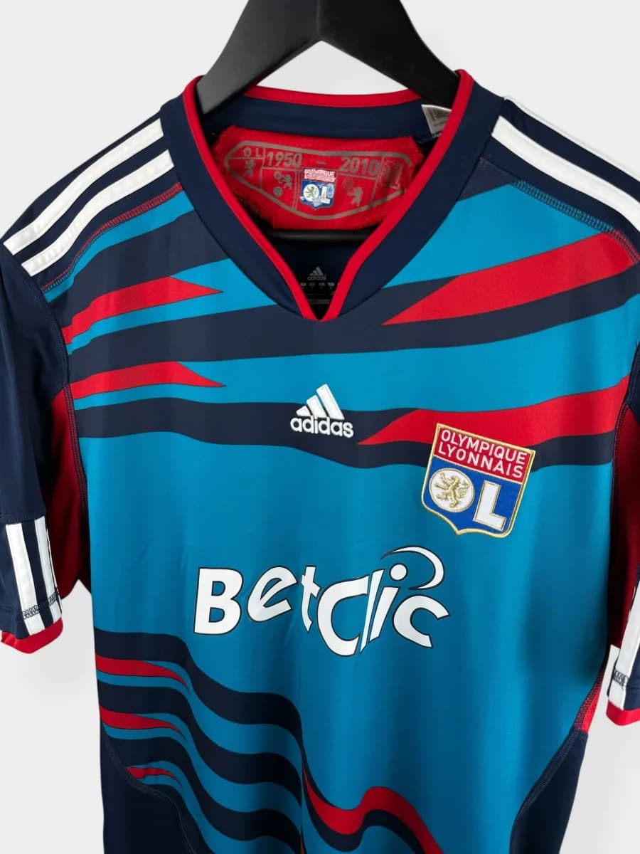 2010/11 Olympique Lyonnais Third shirt - view 4 of 4