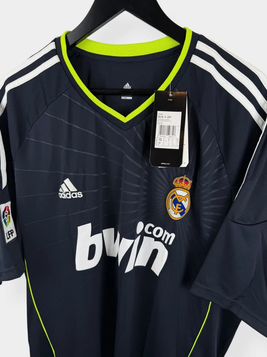 2010/11 Real Madrid Away Ronaldo #7 shirt - view 4 of 4