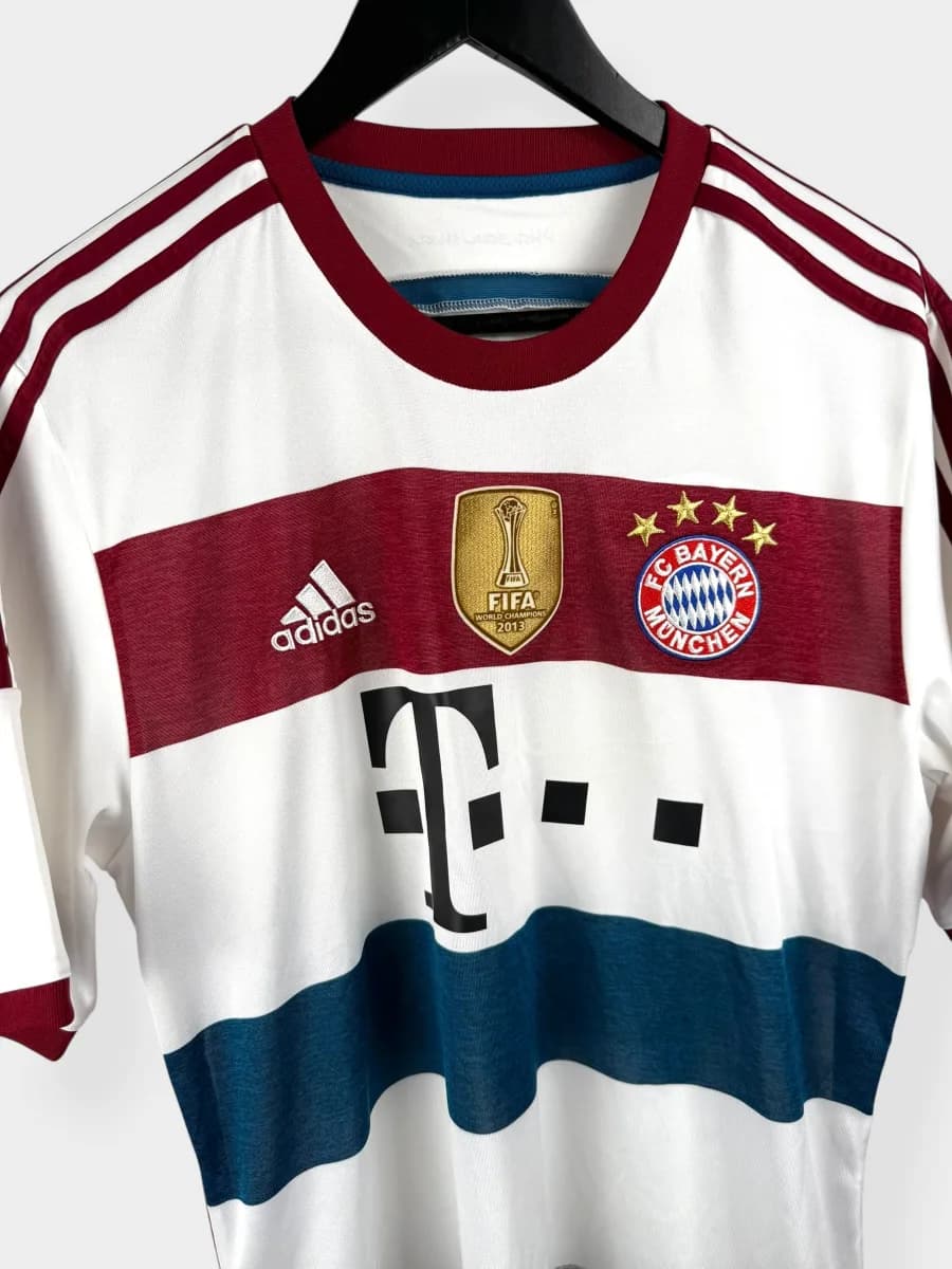 2014/15 Bayern Munich Away shirt - view 4 of 5