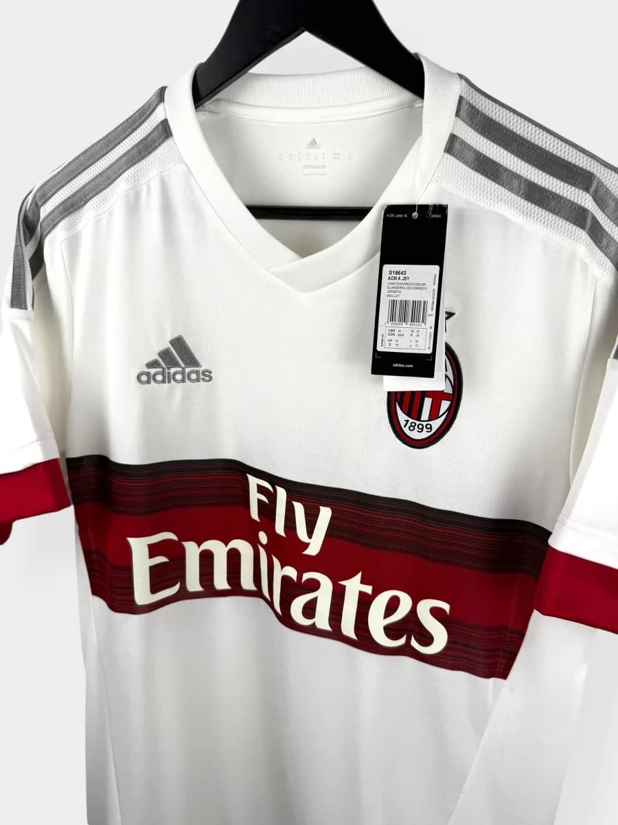 2015/16 AC Milan Away shirt - view 5 of 5